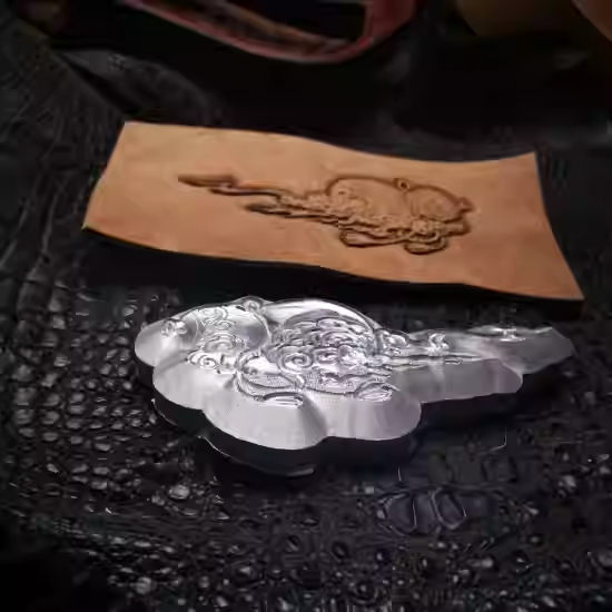 Stampo per incisione in pelle  - Leatherwork Flowers recensione e prezzo