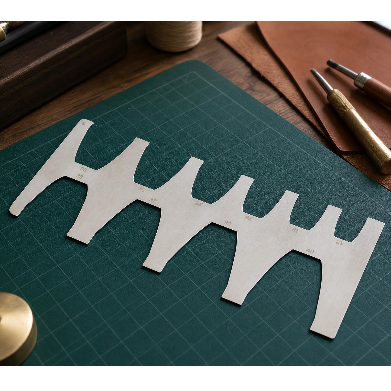 Righello per modelli di estrem - Leatherwork Ruler recensione e prezzo
